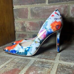 Jessica Simpson Claudette Heels Women’s Size 8